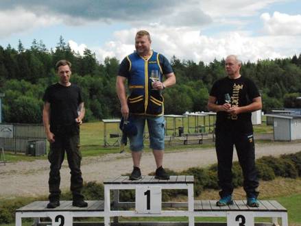 En bild som visar person, utomhus, klädsel, himmel

AI-genererat innehåll kan vara felaktigt.